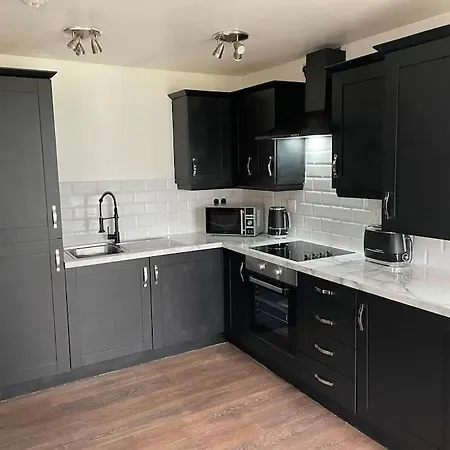 Stunning With Free Parking * Sheffield